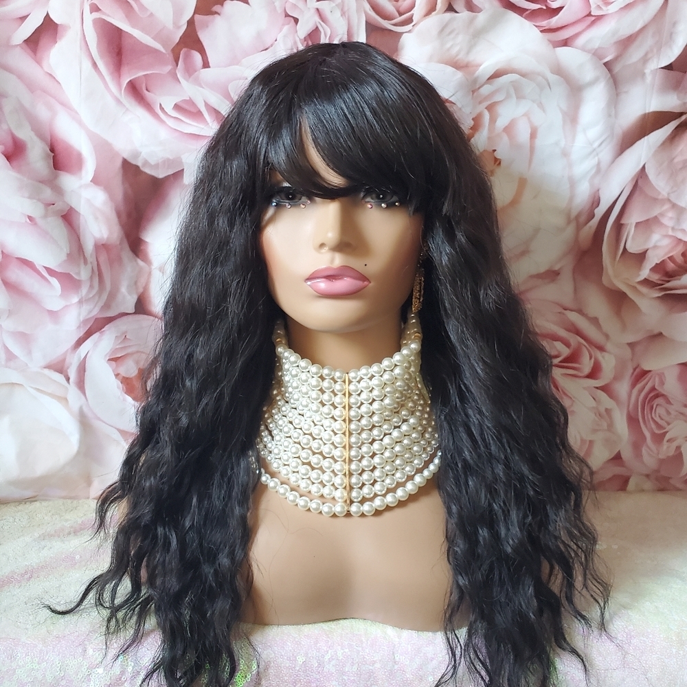 Wavy bang wig